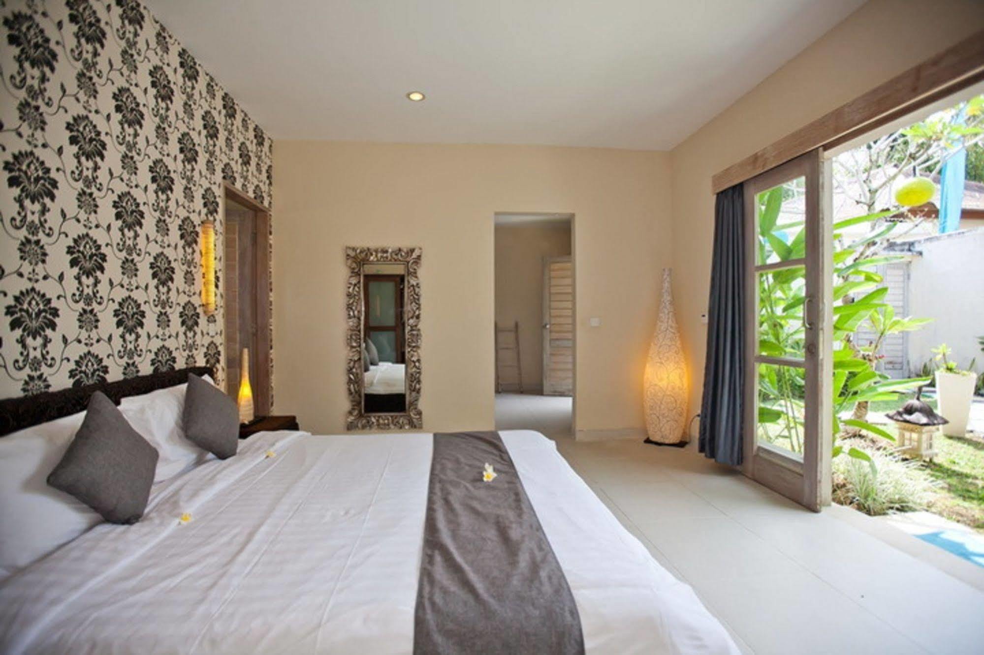 Enigma Bali Villas クタ エクステリア 写真